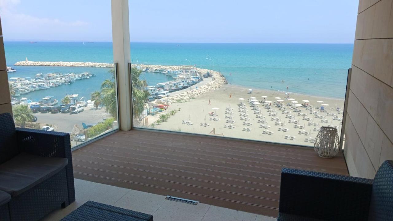 شقة Lazuli Sea View Beachfront Ap 254 لارنكا المظهر الخارجي الصورة